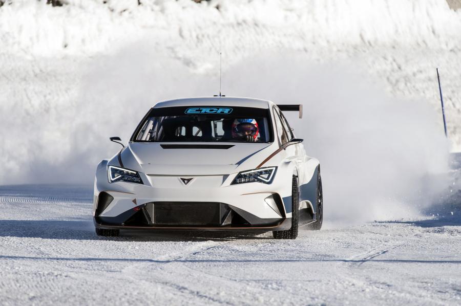  Cupra e-Racer 2018 года  (фото 23 из 23)